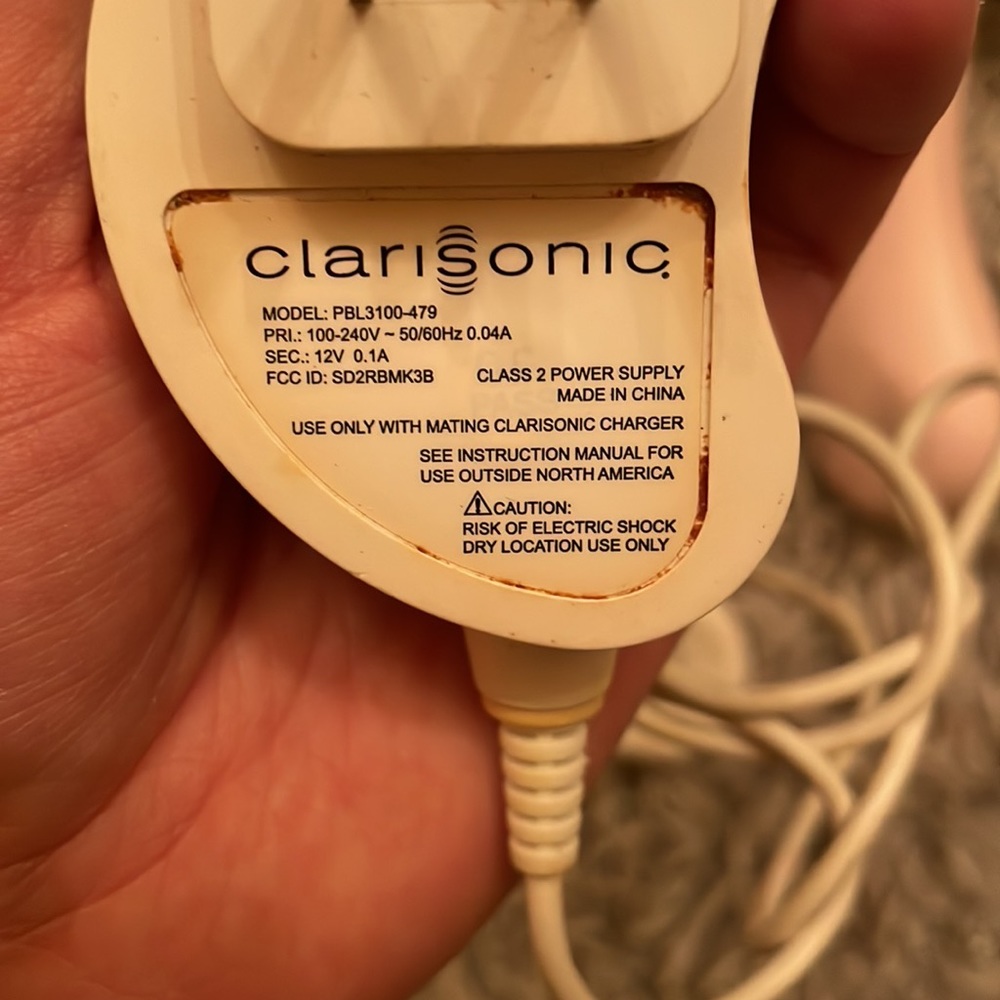 Clarisonic face cleaner - Picture 2 of 3